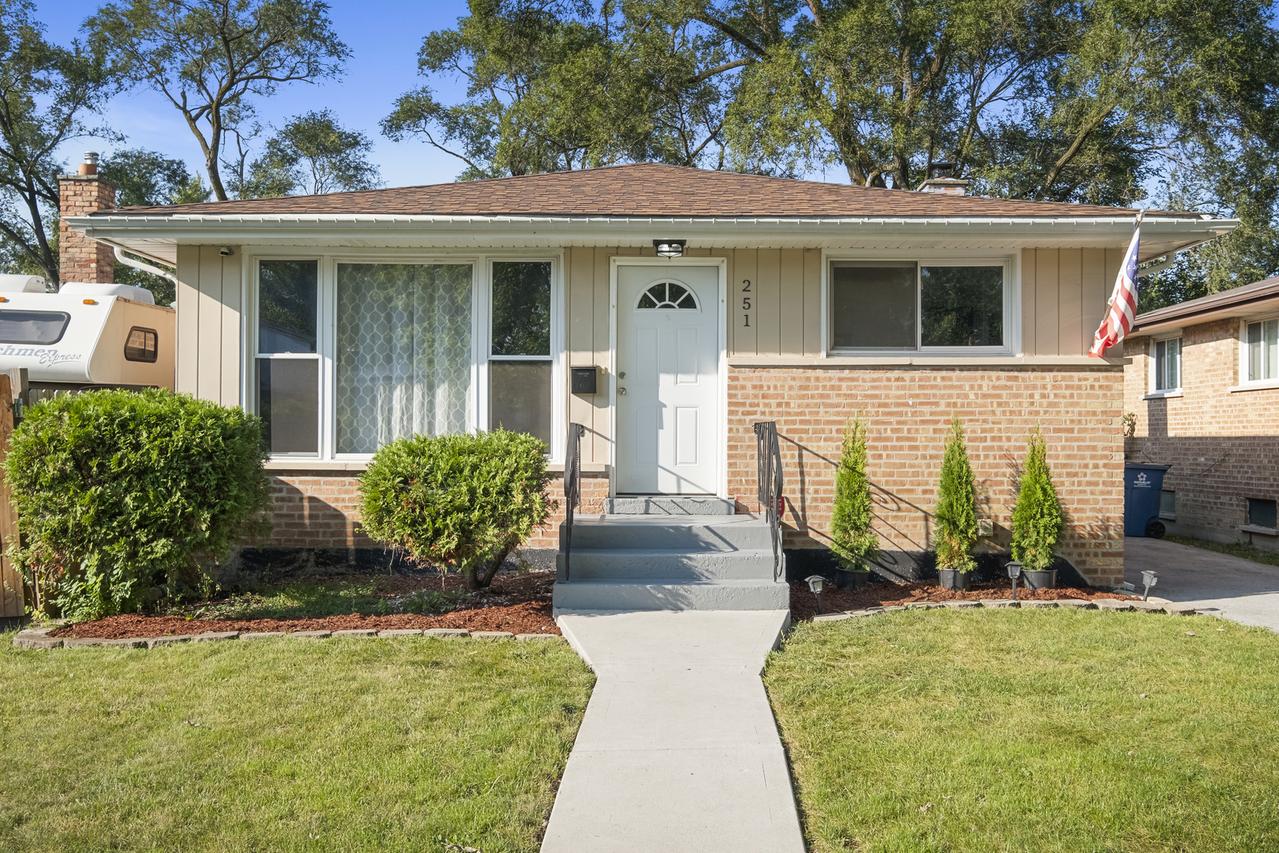 251 Hickory St., Chicago Heights, IL 60411