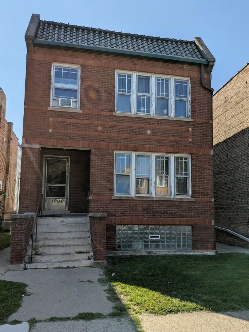 1906 Scoville Ave., Berwyn, IL 60402