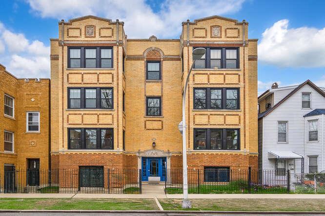 4325 N Troy St. #2, Chicago, IL 60618