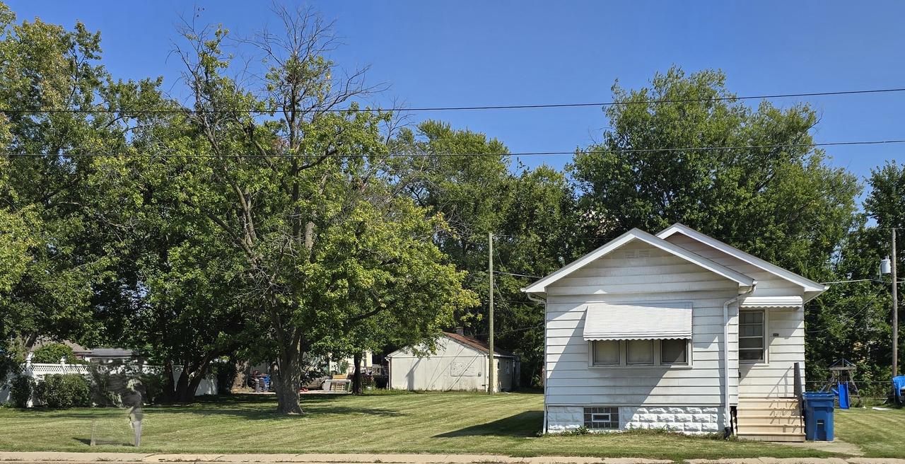 3117 Chicago Rd., Steger, IL 60475