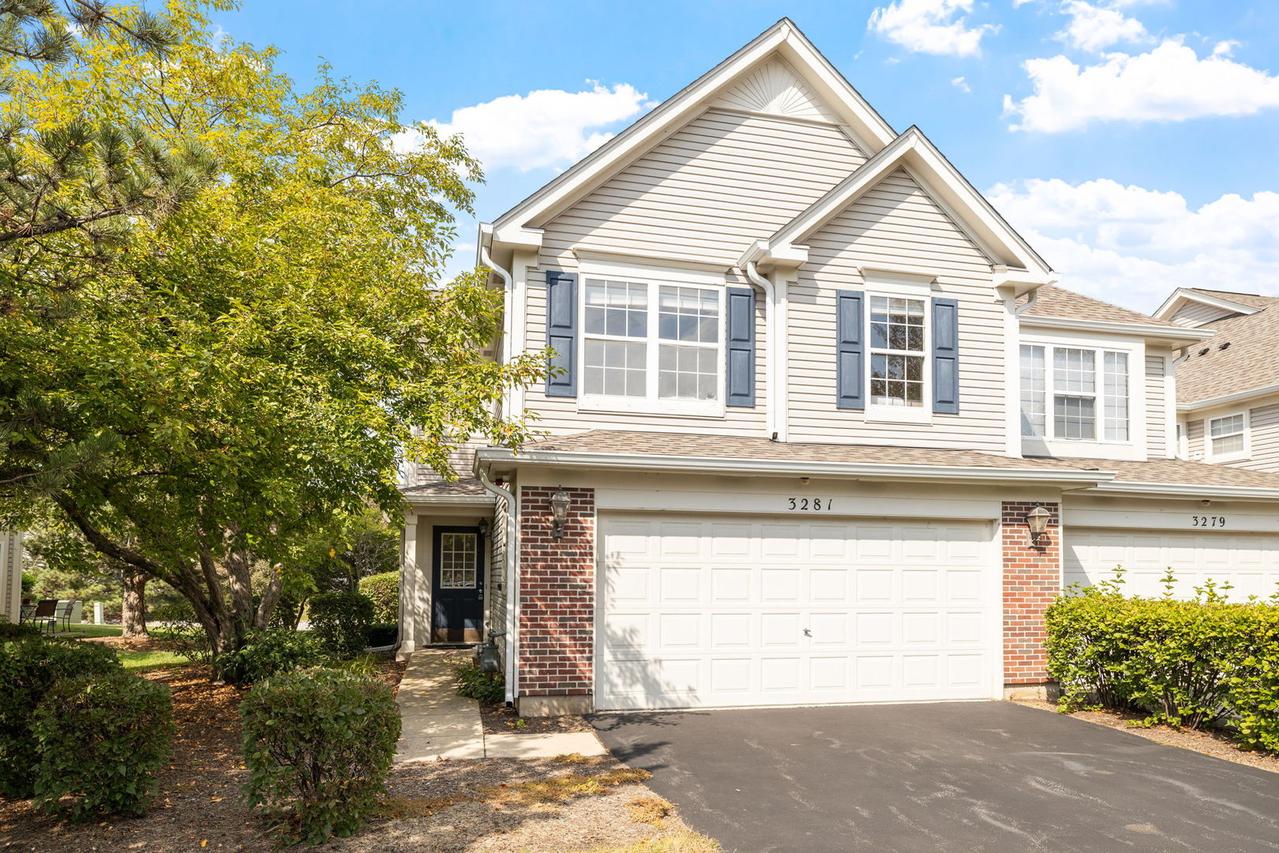 3281 Cool Springs Ct., Naperville, IL 60564