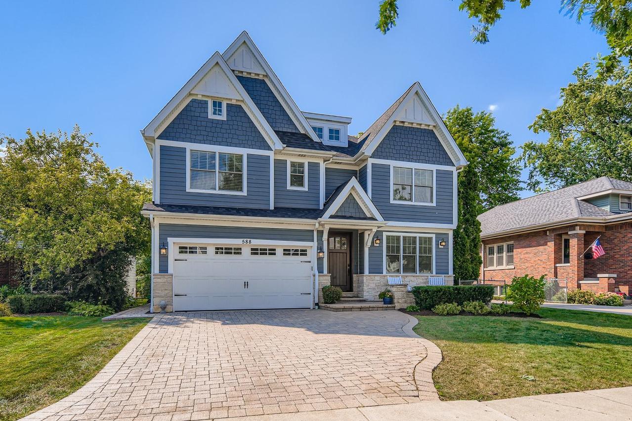 588 S Bryan St., Elmhurst, IL 60126