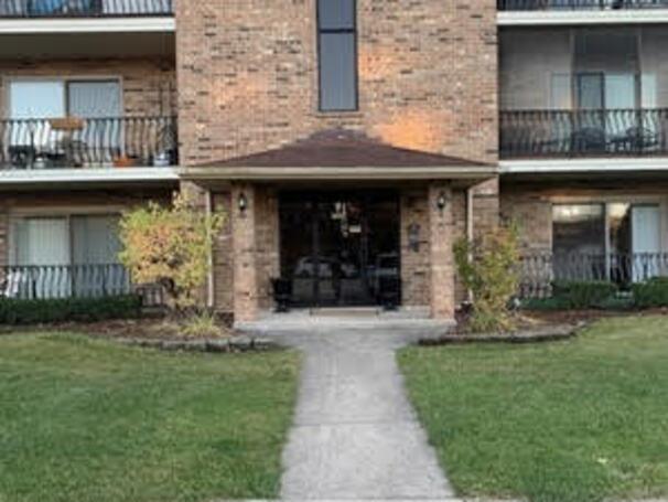 7913 Paxton Ave. #1W, Tinley Park, IL 60477