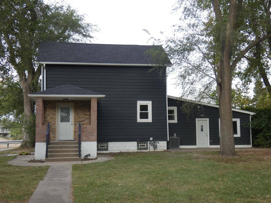 125 N 8th Ave., Kankakee, IL 60901