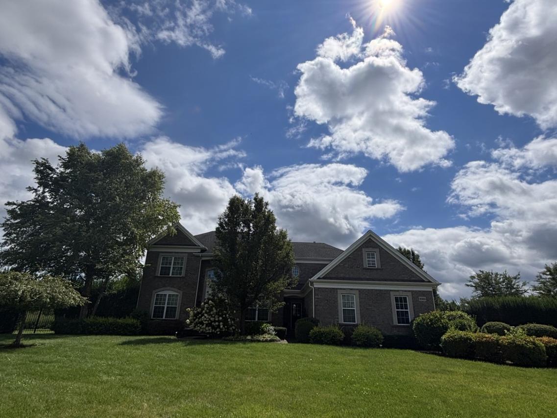 2405 Wembley Ct., Gurnee, IL 60031