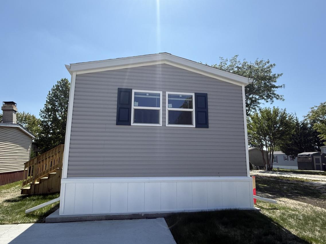 513 Prairie Rd., Matteson, IL 60443