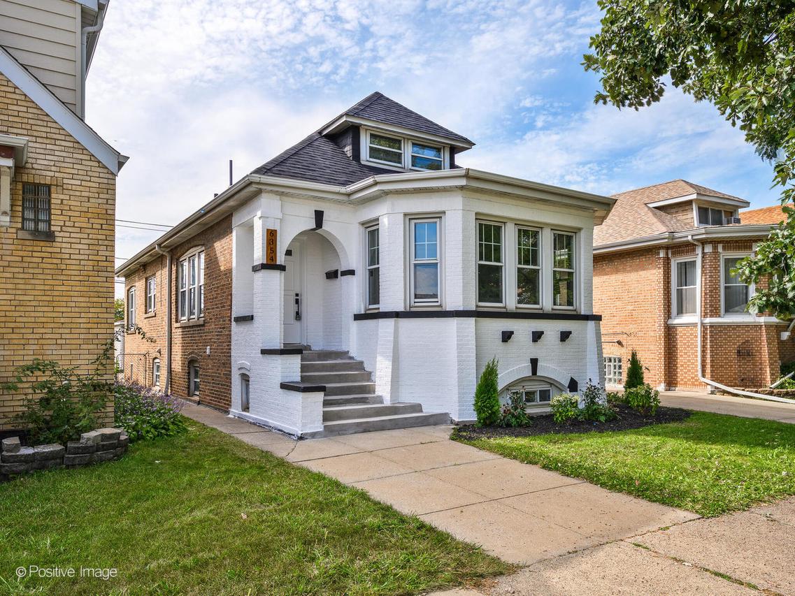 6354 S Keating Ave., Chicago, IL 60629