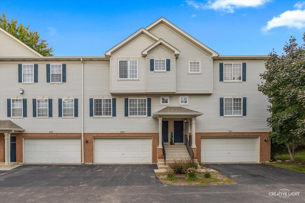 449 Evergreen Cir., Gilberts, IL 60136