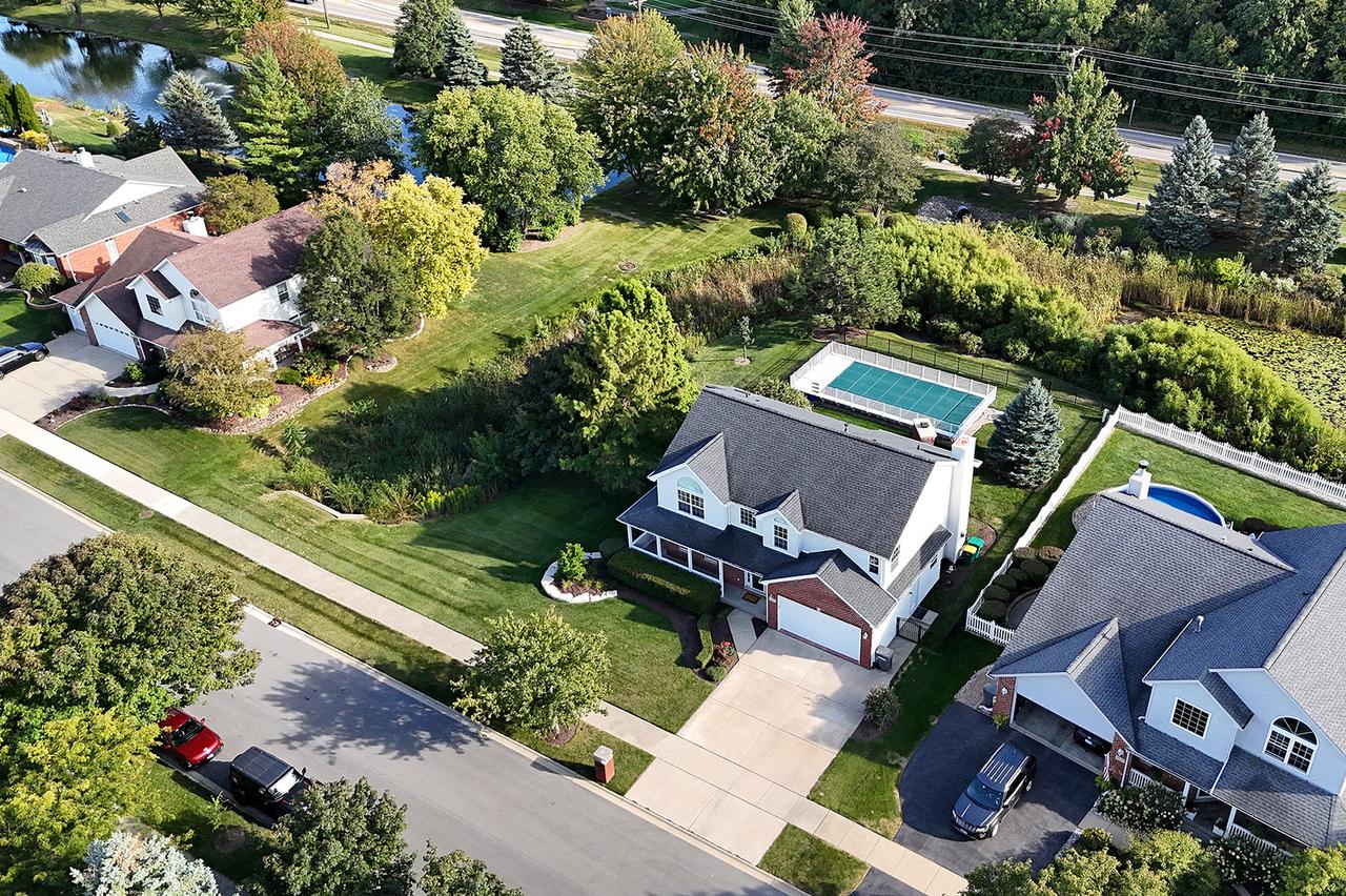 16601 W Springview Dr., Lockport, IL 60441
