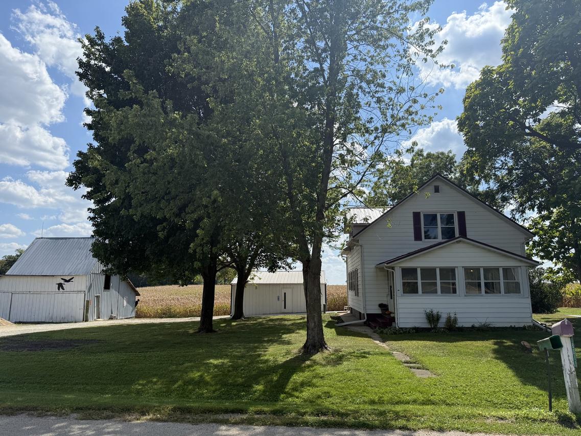 18013 Spring Valley Rd., Morrison, IL 61270