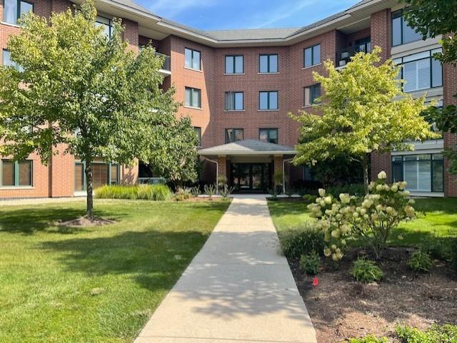 875 E. 22nd St. #220, Lombard, IL 60148
