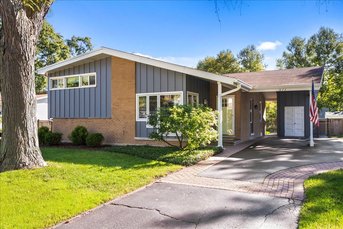 677 Timber Hill Rd., Deerfield, IL 60015