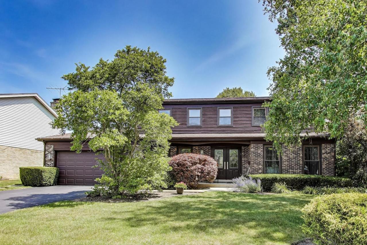 645 Ridge Rd., Highland Park, IL 60035