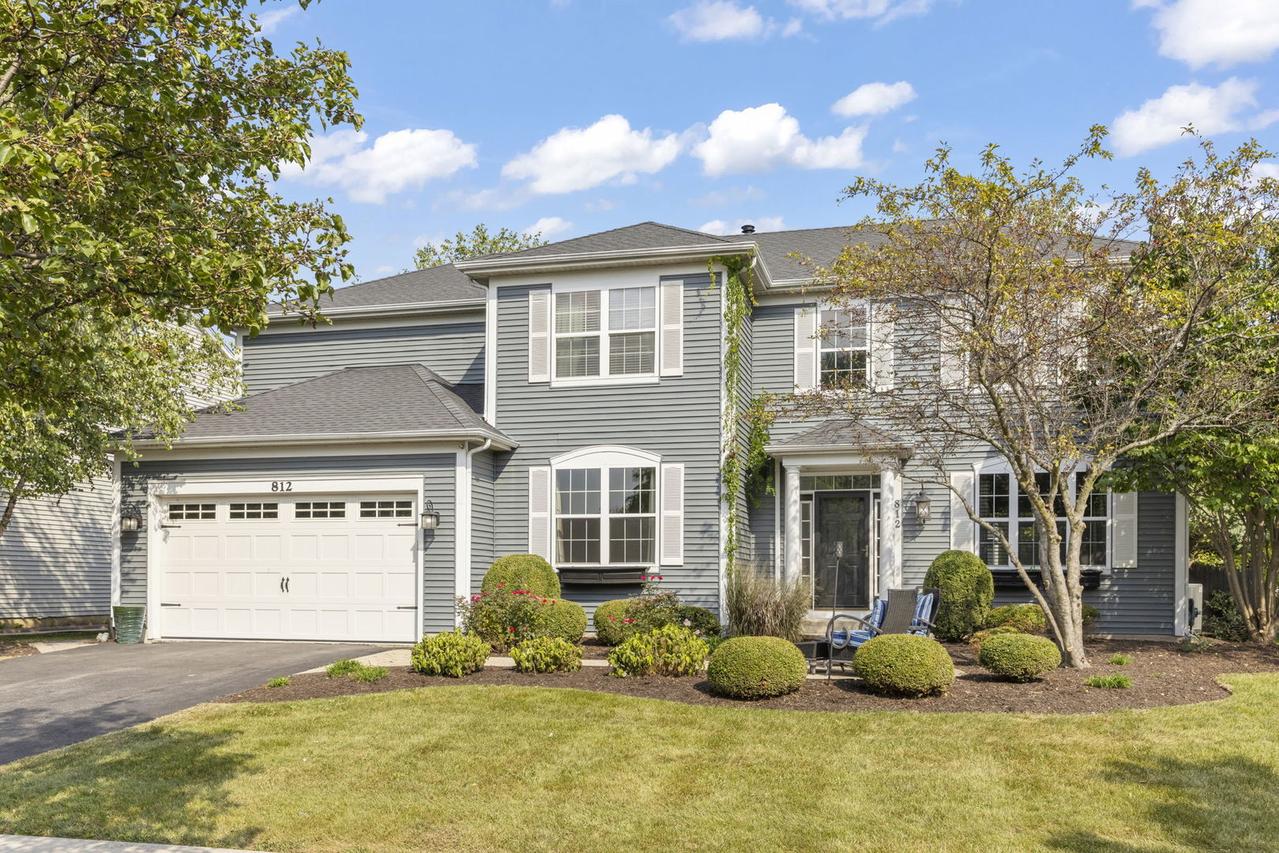 812 Metropolitan Ave., Bolingbrook, IL 60490