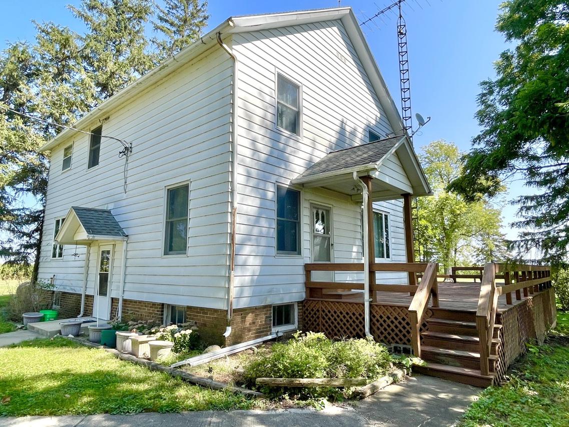 2931 E 10th Rd., Utica, IL 61373