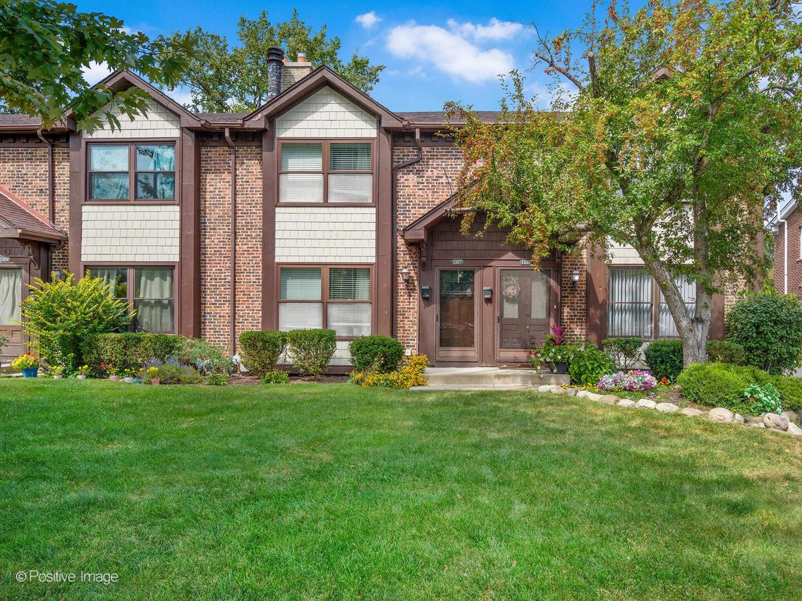 1105 W Hillgrove Ave., La Grange, IL 60525
