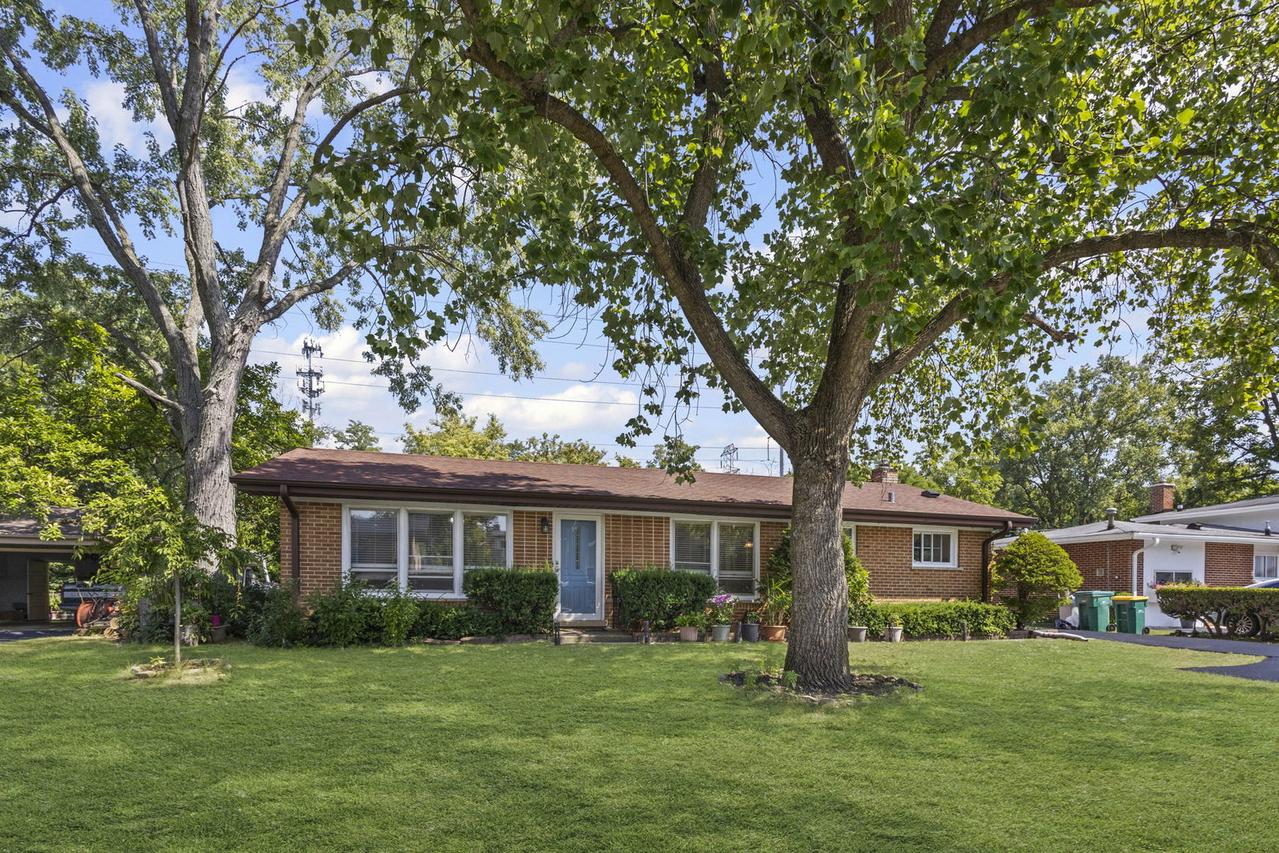 513 Edens Ln., Northfield, IL 60093