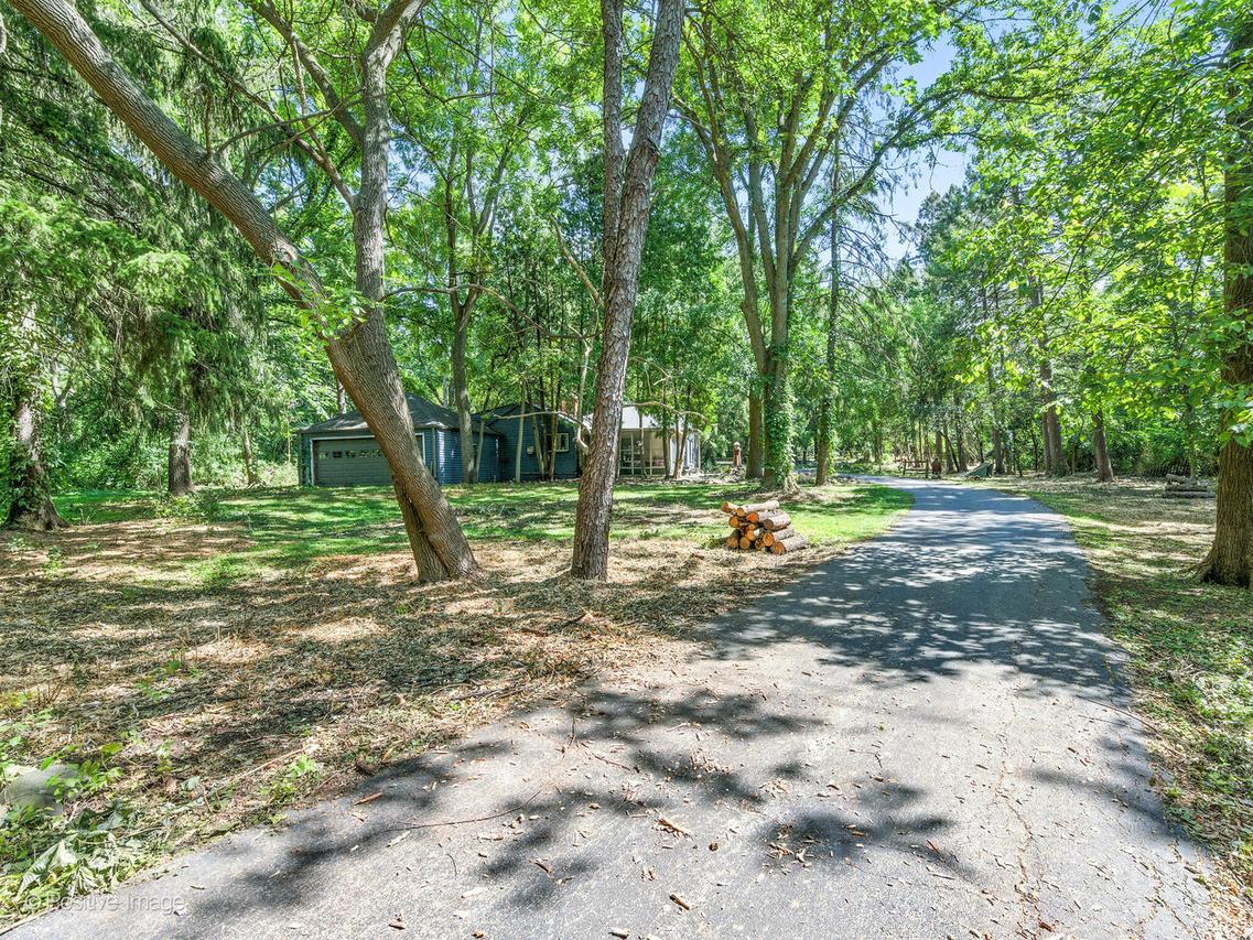 S639 Prince Crossing Rd., West Chicago, IL 60185