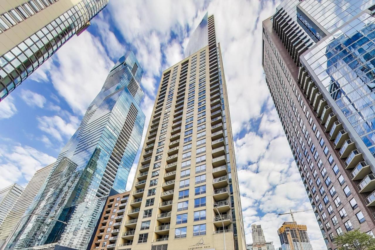 420 E Waterside Dr. #3304, Chicago, IL 60601