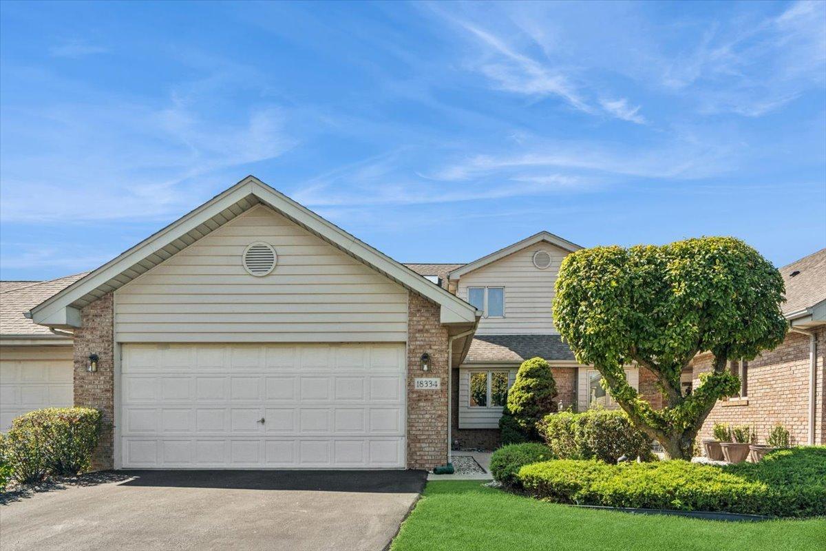 18334 Pine Wood Ln., Tinley Park, IL 60477