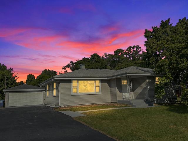 6154 Pershing Ave., Downers Grove, IL 60516