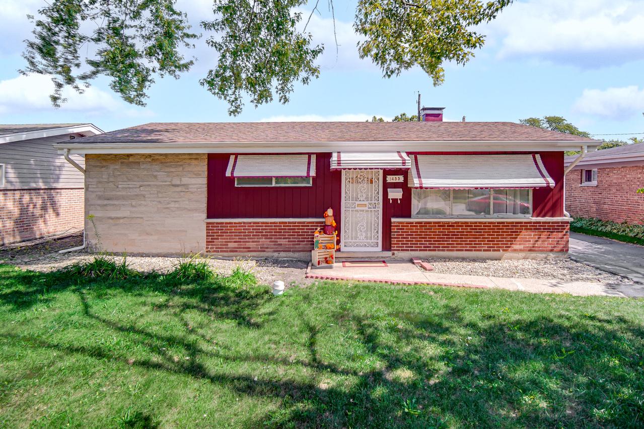 1455 Burnham Ave., Calumet City, IL 60409