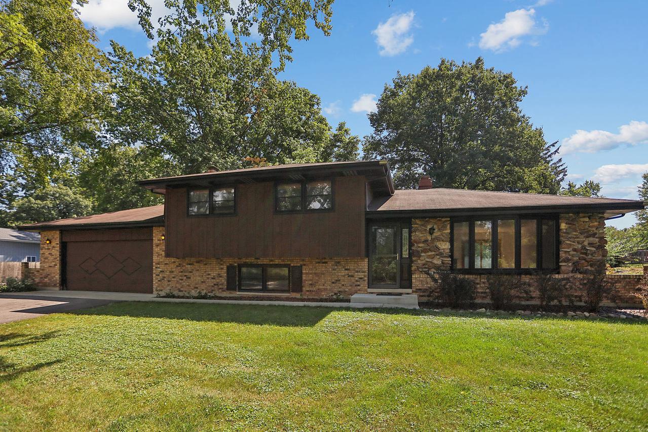30W535 Avard Rd., West Chicago, IL 60185