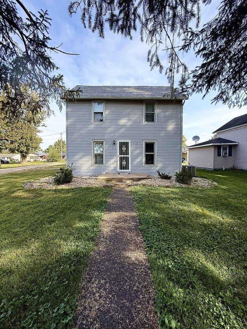 225 W 5th St., Mcnabb, IL 61335