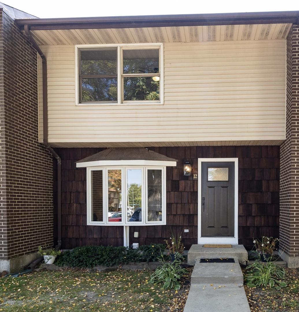 12 Dan Ireland Dr., Plainfield, IL 60544