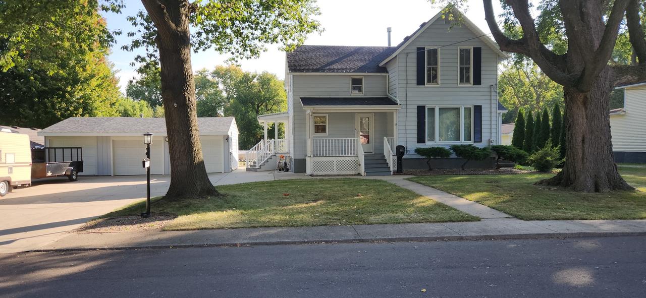 724 Broadway Ave., Sterling, IL 61081