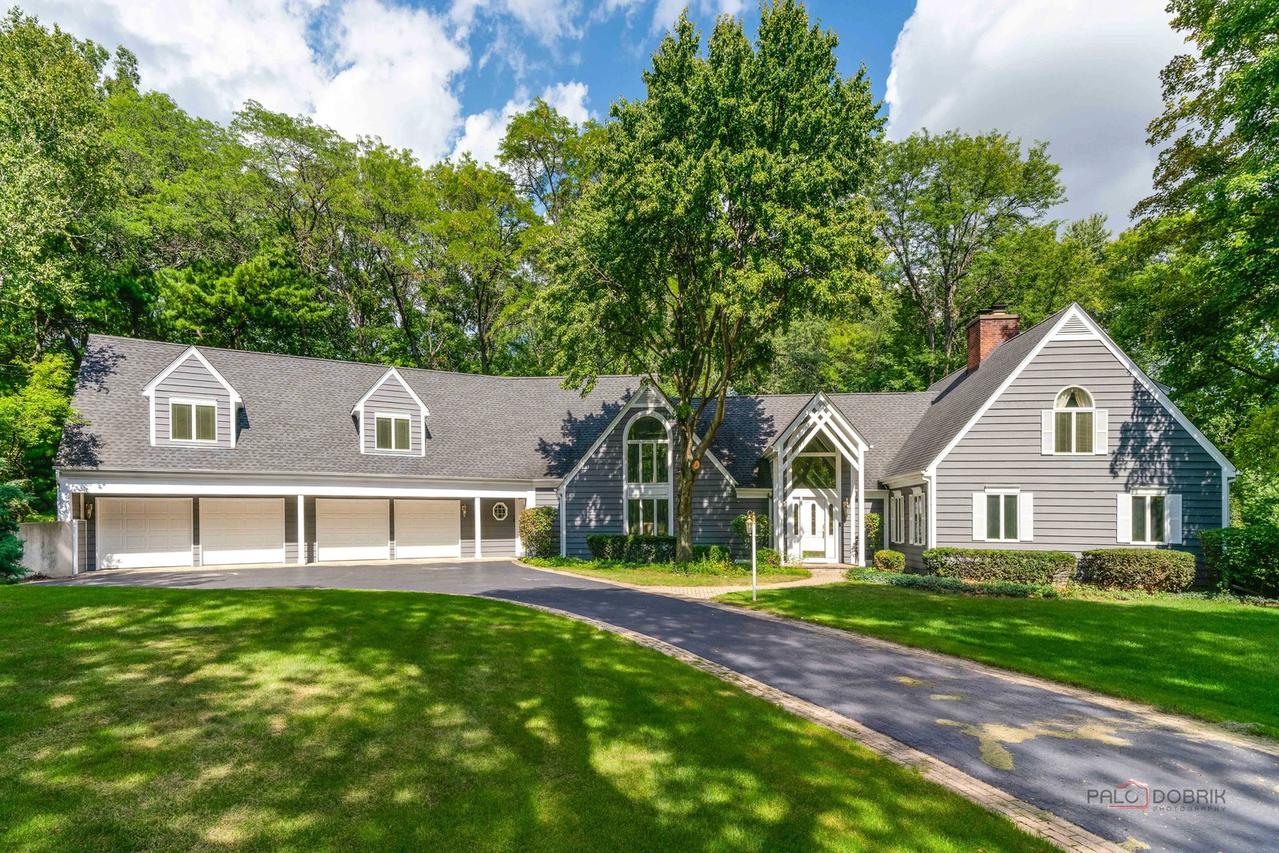 1884 Tweed Rd., Inverness, IL 60067