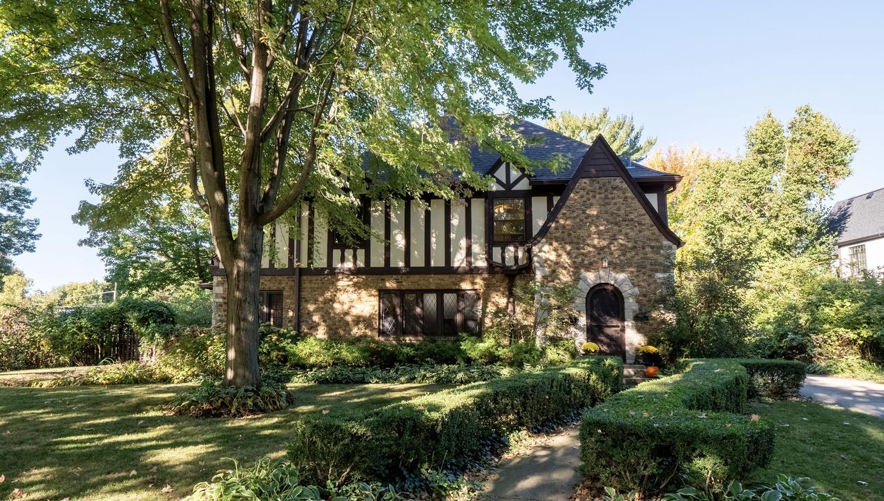 123 Ingleside Ave., Aurora, IL 60506