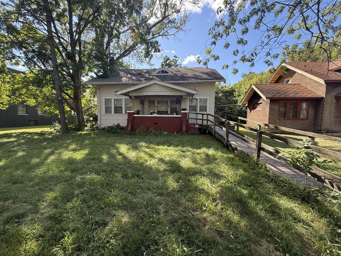 2019 S 5th St., Rockford, IL 61104