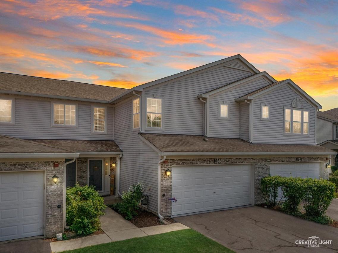 1863 Candlelight Cir., Montgomery, IL 60538