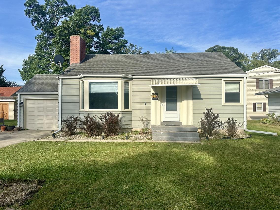 2209 Berry Ave., Ottawa, IL 61350