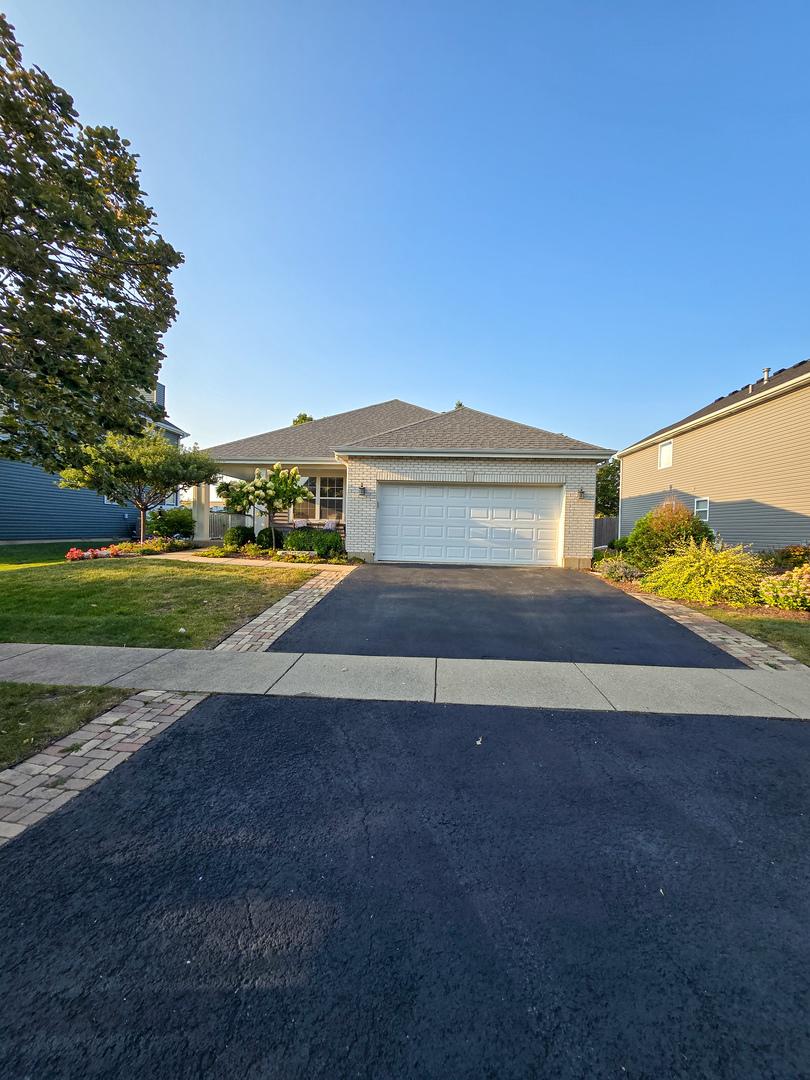 540 Alcott Ln., Bolingbrook, IL 60440