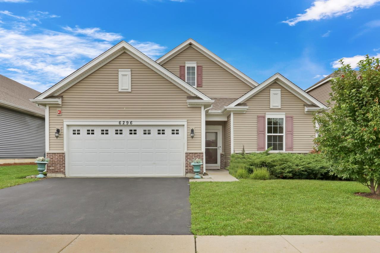 6296 Doral Dr., Gurnee, IL 60031