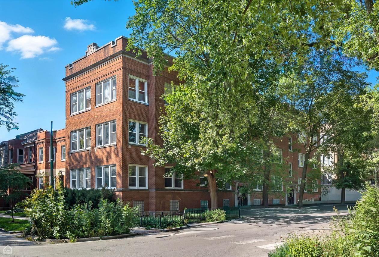 1435 W Arthur Ave. #1, Chicago, IL 60626