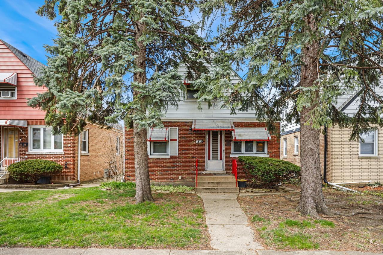 1822 N 23rd Ave., Melrose Park, IL 60160