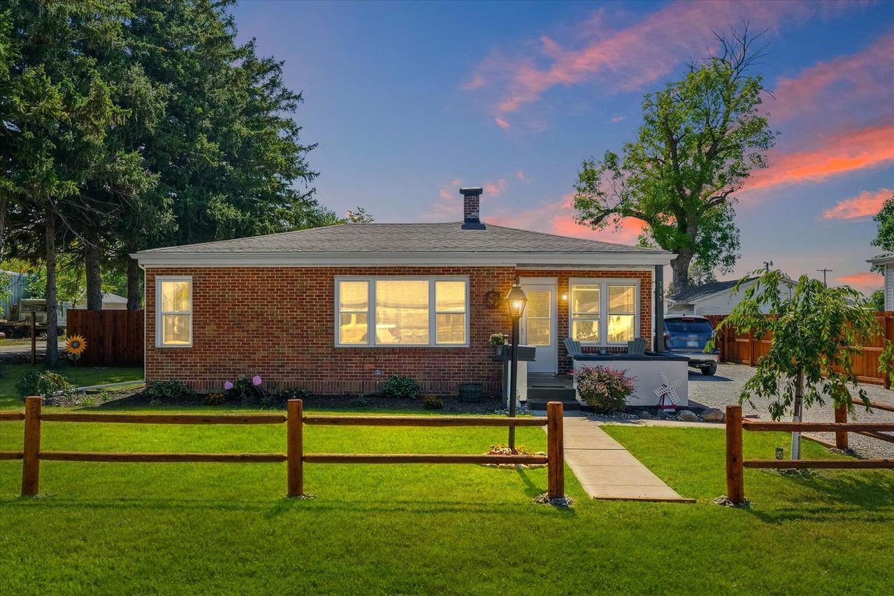 115 E 4th St., Gibson City, IL 60936