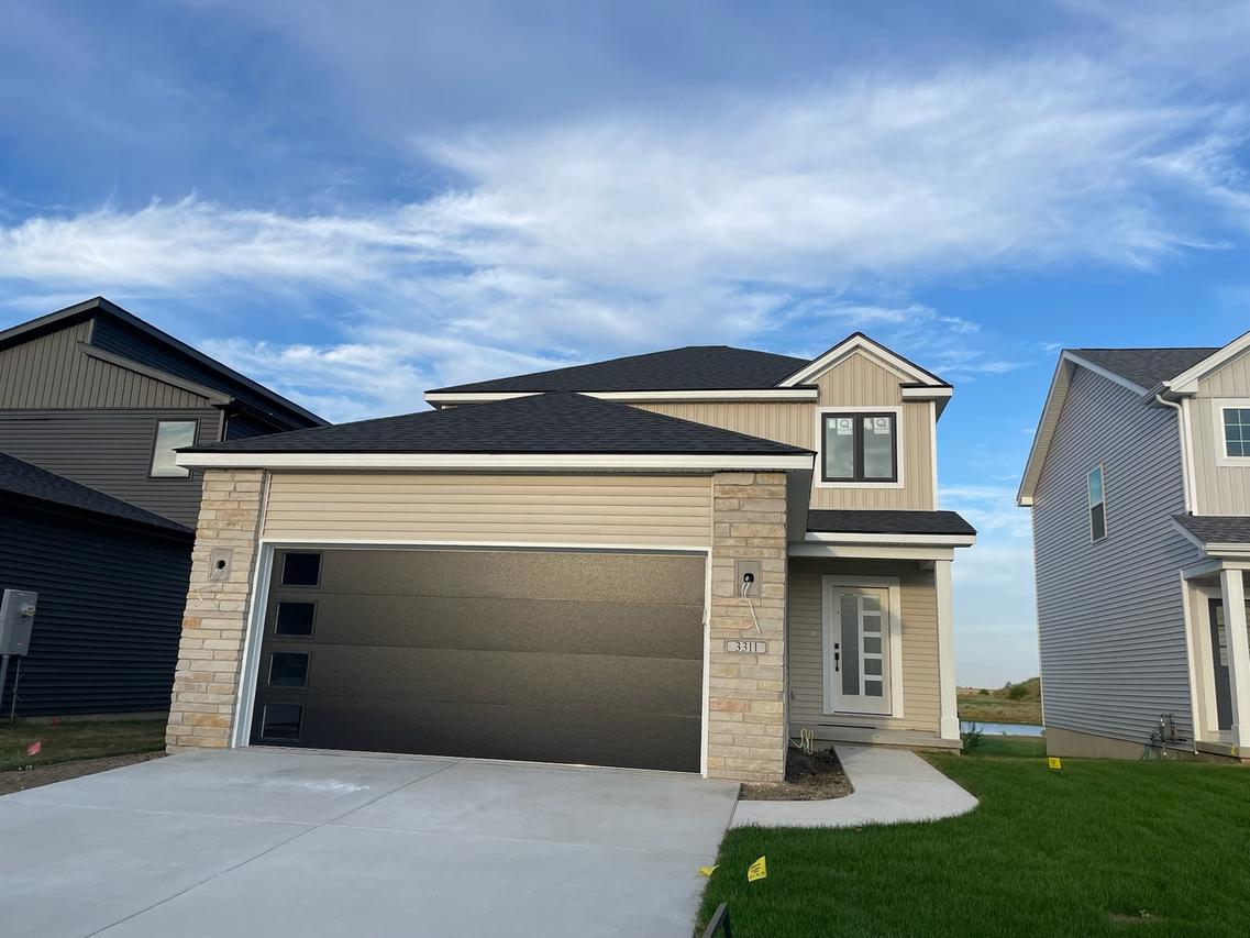 3311 Palmer Dr., Champaign, IL 61822