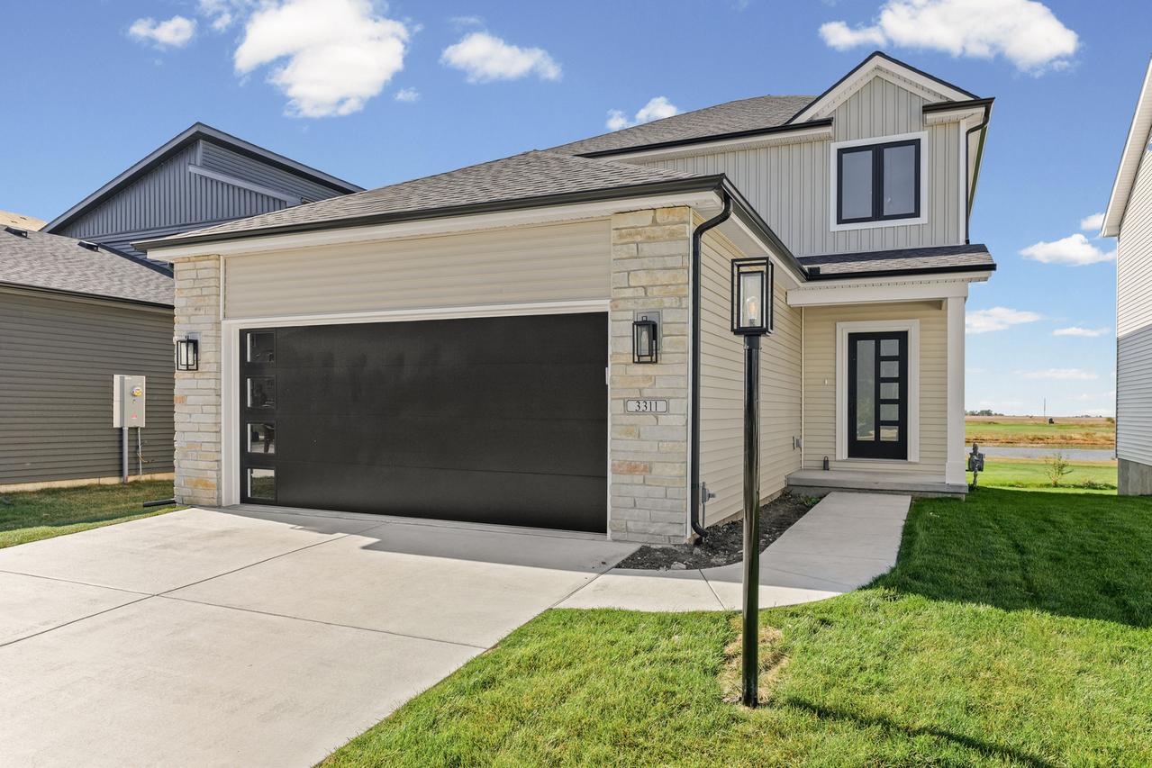 3311 Palmer Dr., Champaign, IL 61822