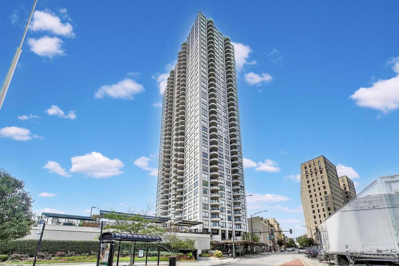 2020 N Lincoln Park West #7A, Chicago, IL 60614