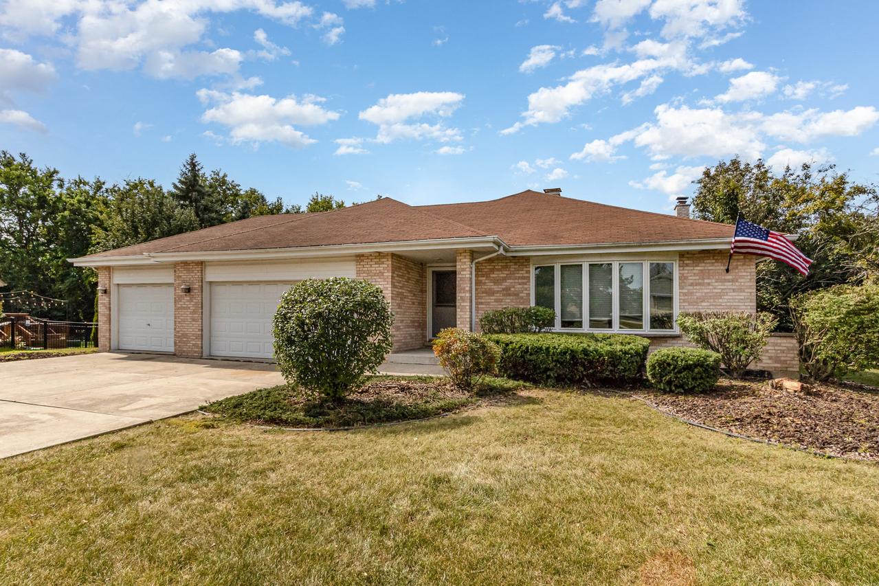13910 Green Valley Dr., Orland Park, IL 60467