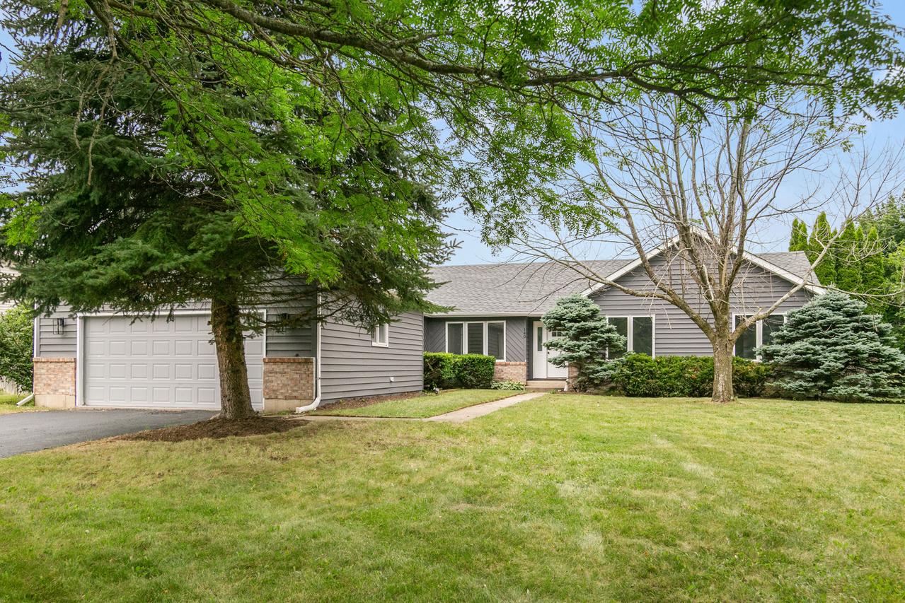 140 Old Darby Ln., Winthrop Harbor, IL 60096