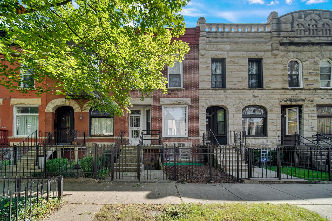 4743 S Champlain Ave., Chicago, IL 60615