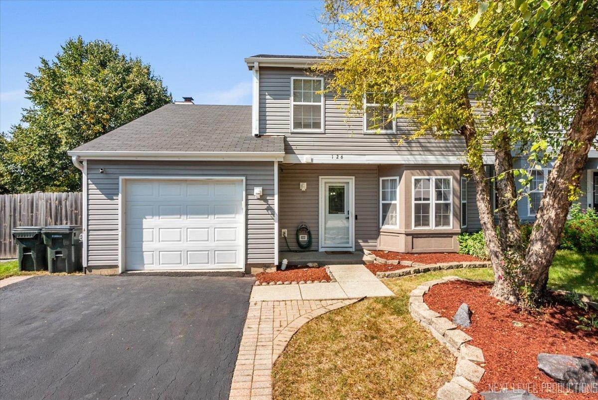 126 Pinehurst Dr., Mundelein, IL 60060