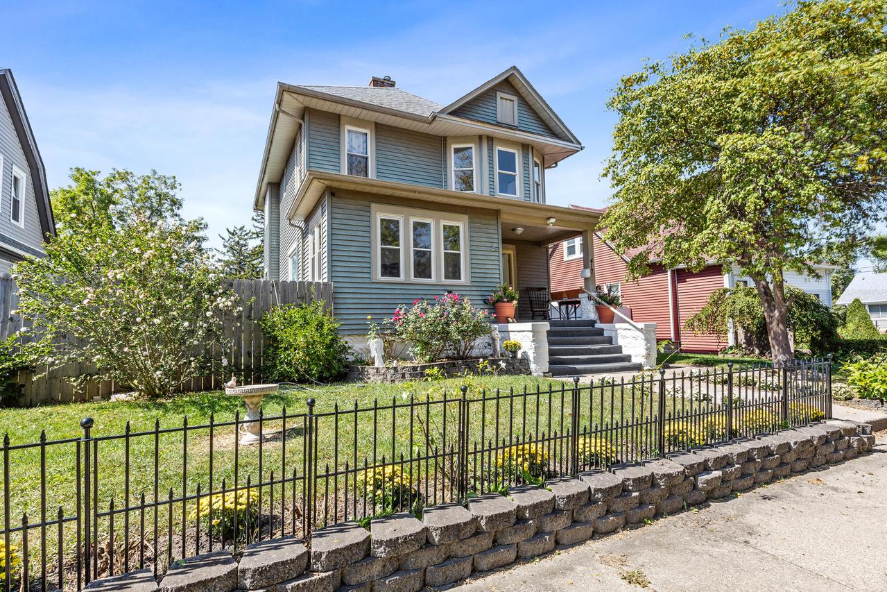 417 S Elm Ave., Kankakee, IL 60901