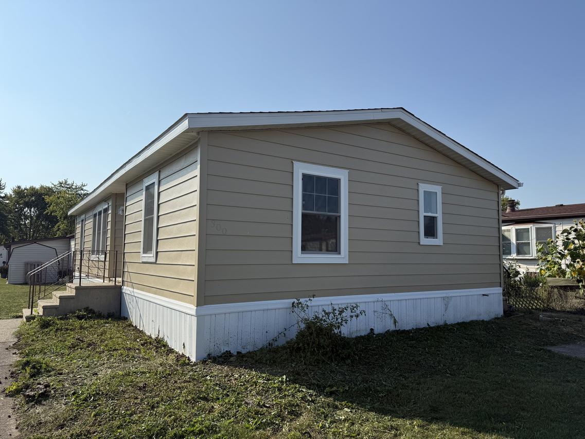 300 Briarbranch Ter., Matteson, IL 60443