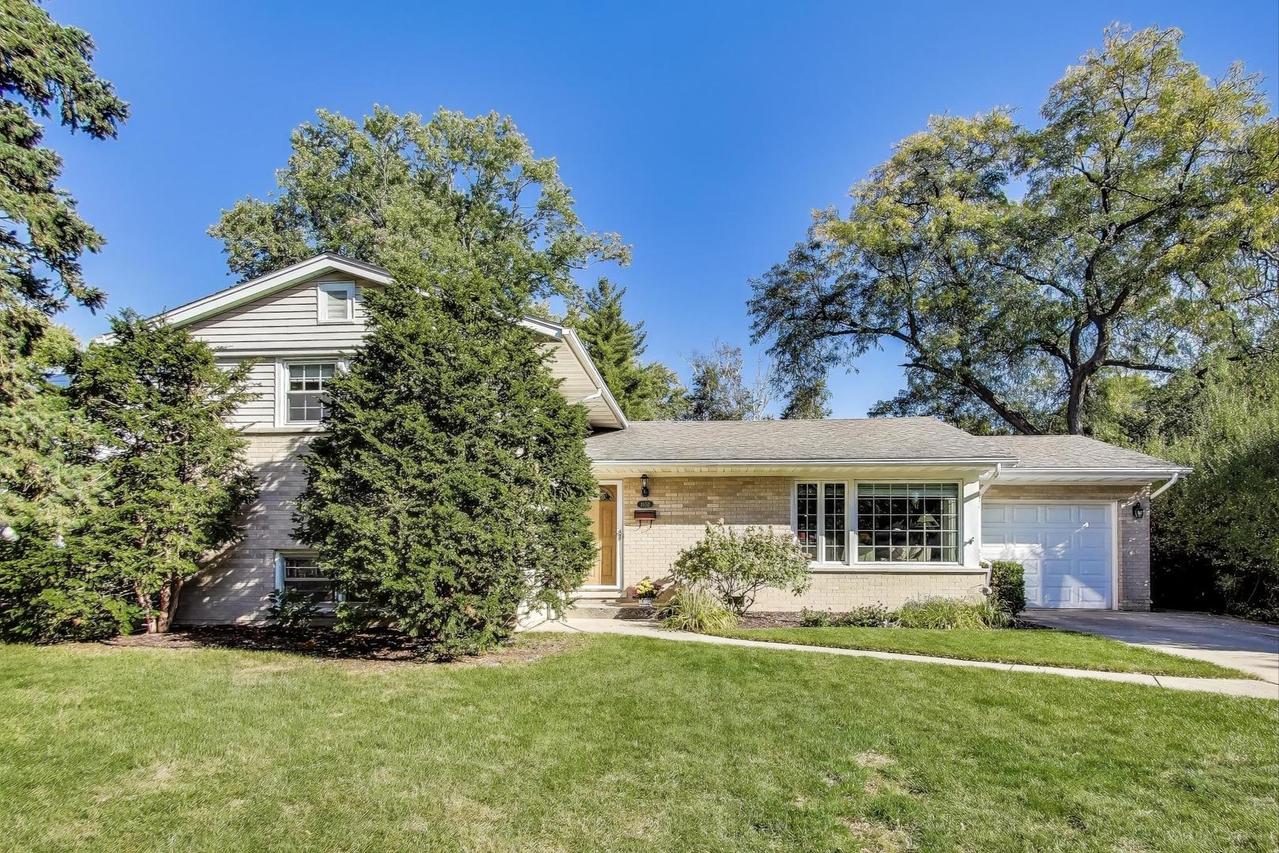 1108 W Miner St., Arlington Heights, IL 60005